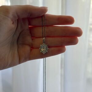 Elegant Silver Pendant Necklace